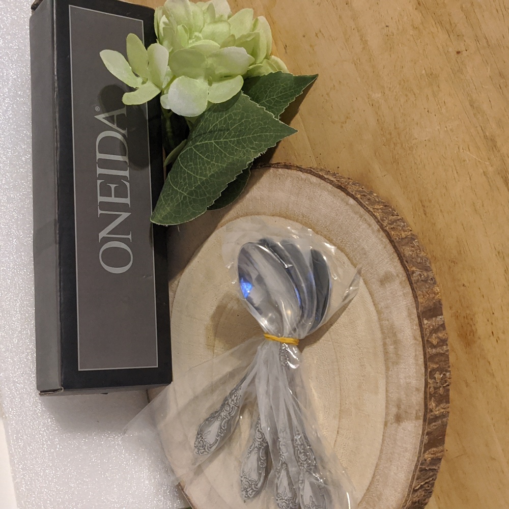 Oneida Wordsworth S 4 Teaspoons 9-221